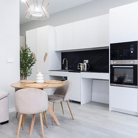 Favara Suites B By Concept Flats Valenza Esterno foto